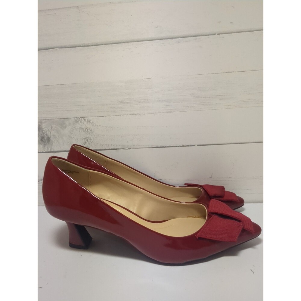 Ladies Charles David Adam Shiny Red Kitten Heel Pumps Sz 7.5 Beautiful